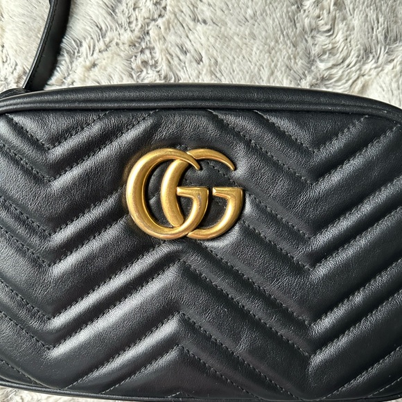 GUCCI GG MARMONT SMALL BAG - Picture 3 of 17